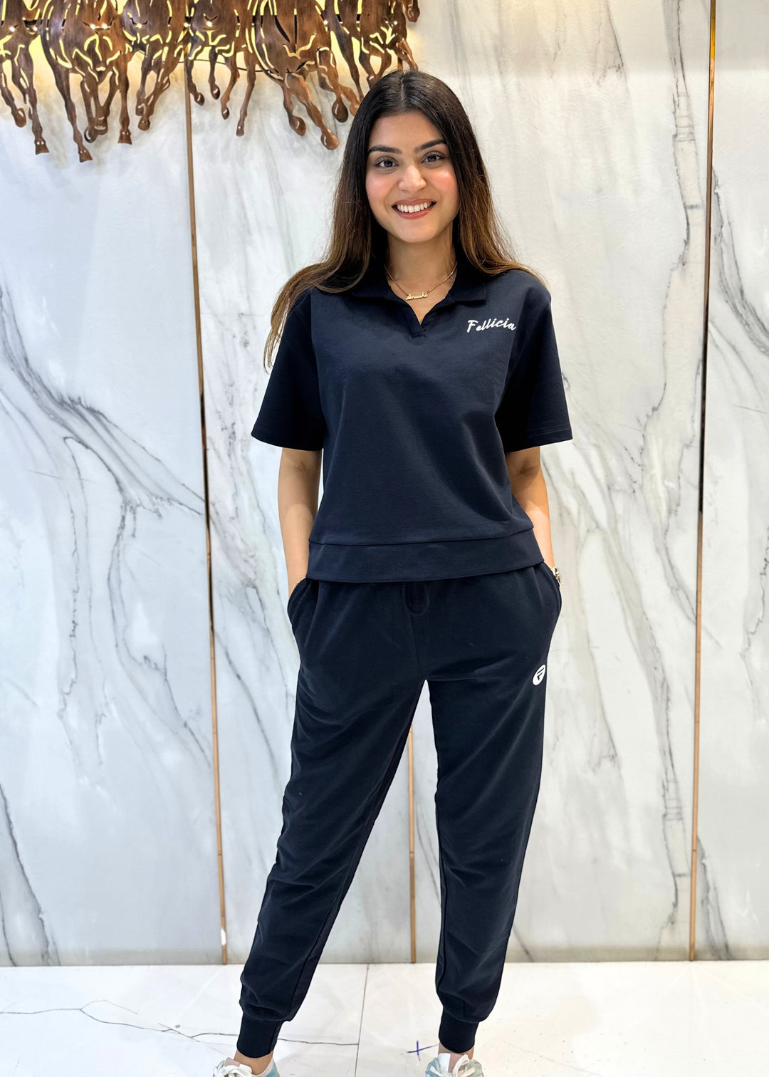 Luxe Collar Sweatshirt and Jogger Co-ord Set (Black) – FELLICIA