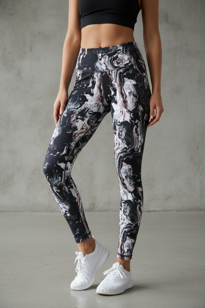 Performance Tights with Pocket (Black Marquina)